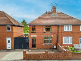 72, Wellington Crescent, Worsbrough Dale, Barnsley S70 4AY
