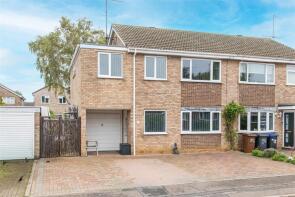 14, Stubble Close, Northampton NN2 8DS