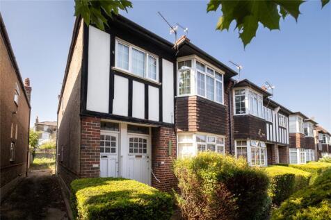Gracefield Gardens, London, SW16