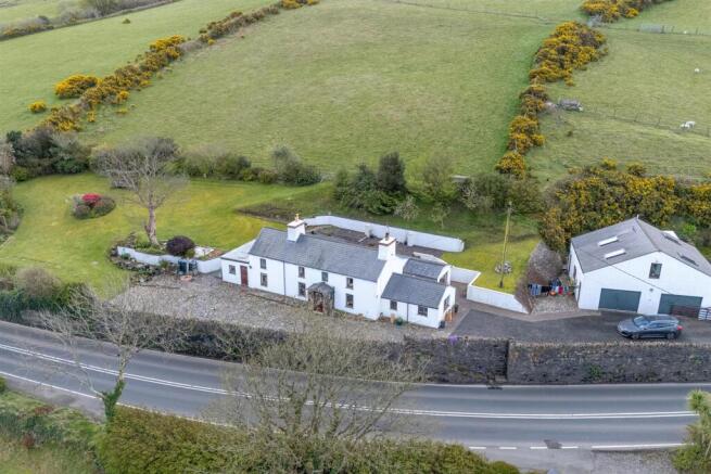 Ballamenagh Cottage (2).jpg