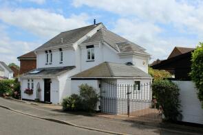 2, William Smith Close, Woolstone, Milton Keynes MK15 0AW