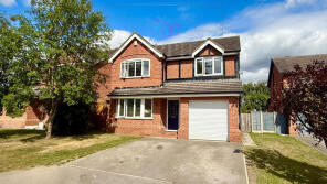 3, Stretton Close, Ackton, Pontefract WF7 6HT