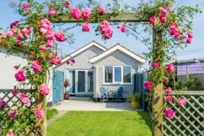 1, Maryland, Archibald Road, Norwich NR12 0NF