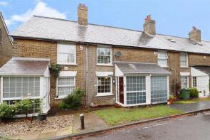89 Gunners Cottage, Highcross Road, Gravesend DA13 9PH