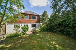 Woodbine Cottage, Canterbury Road, Brabourne Lees, Brabourne TN25 6QP