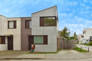 11, Lorre Mews, Oxley Park, Milton Keynes MK4 4GY