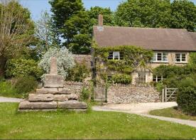 Thorstone Cottage, Road Through Taston, Chipping Norton OX7 3JL