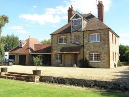 Elmfield House, Lane Running Sw From Moreton, Moreton, Thame OX9 2HS