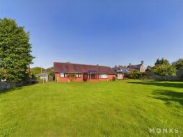 Littlegarth, New Street, Clive SY4 3LE