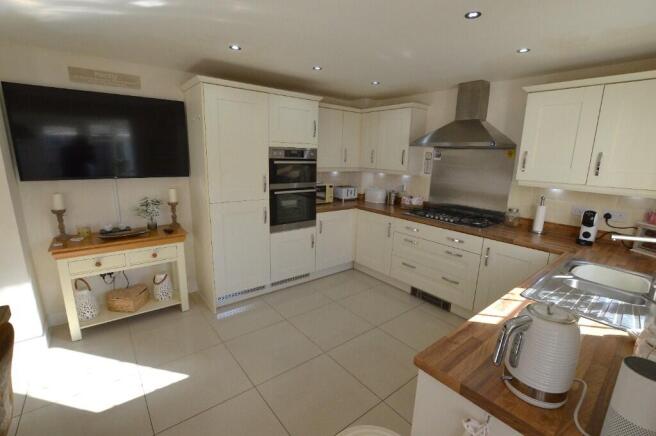 Kitchen / Diner