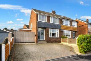 7, Manor Rise, Walton, Wakefield WF2 6PE