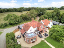 Corner House, Cradle End, Ware SG11 2EN