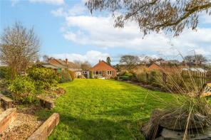 4 Columbine, Oak Tree Crescent, Lydbury North SY7 8BN