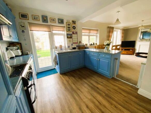 KITCHEN/RECEPTION TWO 26' x 11'
