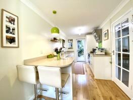 41, Dowding Drive, Calne SN11 8QL