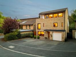 10, Heaton Park Villas, Gledholt, Huddersfield HD1 4HJ