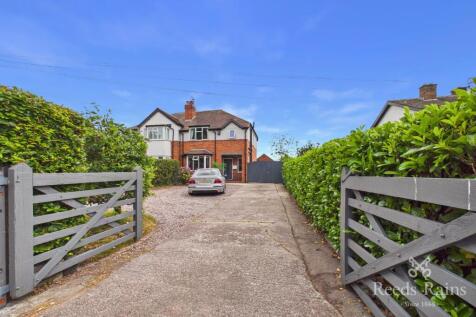 Station Road, Holmes Chapel, Crewe, Cheshire, CW4