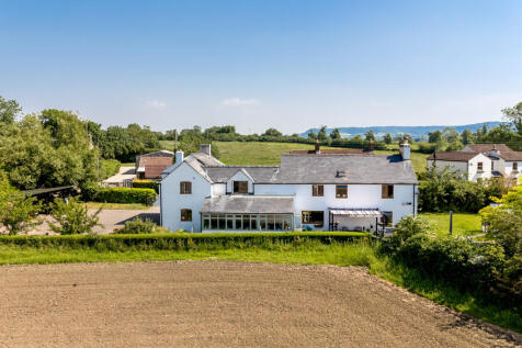 Bath Road, Eastington, GL10