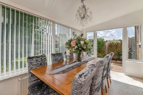 Birkbeck Road, Brentwood, CM13