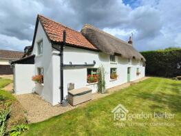 Pottery Lodge, Crescent Road, Verwood BH31 6DA