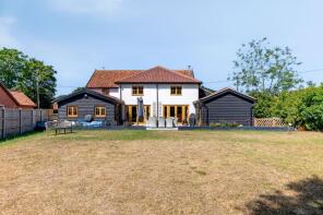 83 Fir Tree Farm, Long Street, Attleborough NR17 1LN