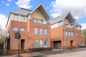 Flat 7, 200 Emerson Court, Coulsdon Road, Caterham CR3 5ND