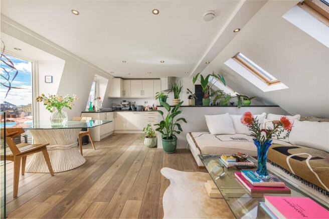 Kitchen/Reception