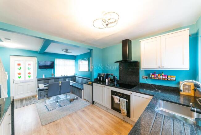 Kitchen/Dining Room
