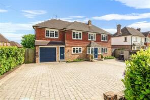 Dolphins, Maidstone Road, Matfield, Tonbridge TN12 7JP