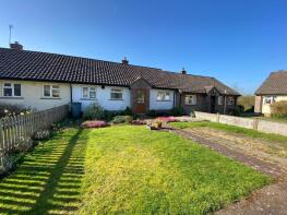 8, Hagleys Green, Taunton TA4 4AH