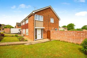33, Hillcrest Close, Kettering NN14 4TB