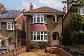 6, Old Redstone Drive, Redhill RH1 4DA