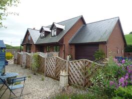 The Hawthorns, Llanbister Road, Llandrindod Wells LD1 5UW