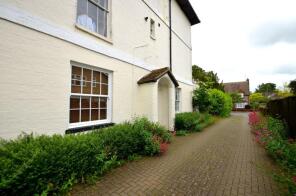 3, Vicarage Court, Park Road, Hanslope MK19 7LT