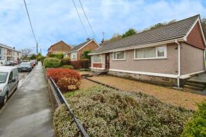 Franell, Crawshay Street, Ynys-y-bwl, Pontypridd CF37 3EG