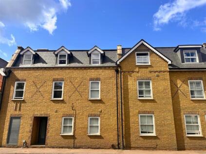 Walton Road, East Molesey