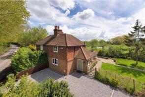 2, Stoneham Cottage, Gravelly Ways, Maidstone ME18 6BZ