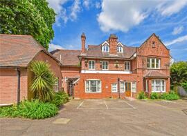 Netherfield, Hollist Lane, Midhurst GU29 9AD