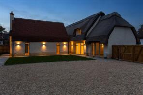 Greenoaks, Westlington Lane, Aylesbury HP17 8UR