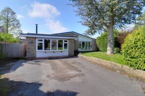 4 Highlands, Kings Drive, Hopton, Stafford ST18 0AJ