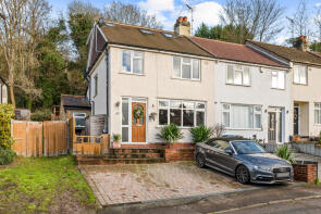 17, Johns Walk, Whyteleafe CR3 0BT
