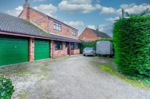 The Chimneys, C2096 Mamble, Kidderminster DY14 9JL