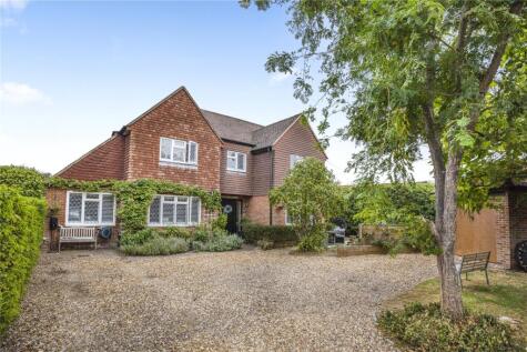 Sefton Close, West End, Woking, Surrey, GU24