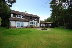 Denty Den, Auchendoon, Hollybush, Doon Valley KA6 7EB