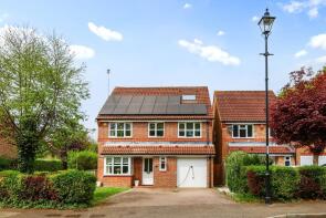 127, Blakes Farm Road, Horsham RH13 9GU