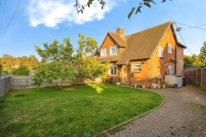 185, Ockford Ridge, Godalming GU7 2NN