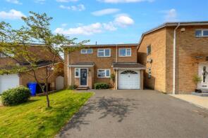9 Fellside, Everard Glade, Sheffield S17 4NG