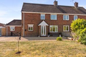10, Station Road, Knaith Park, Gainsborough DN21 5HA