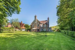 6, Hazel Grove, Kingwood, Henley-on-thames RG9 5NH