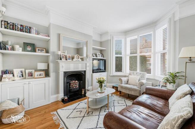 35 Cranmer Avenue-2.jpg